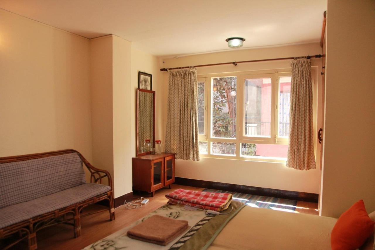 Ojas Wellness B&B ラリトプル エクステリア 写真