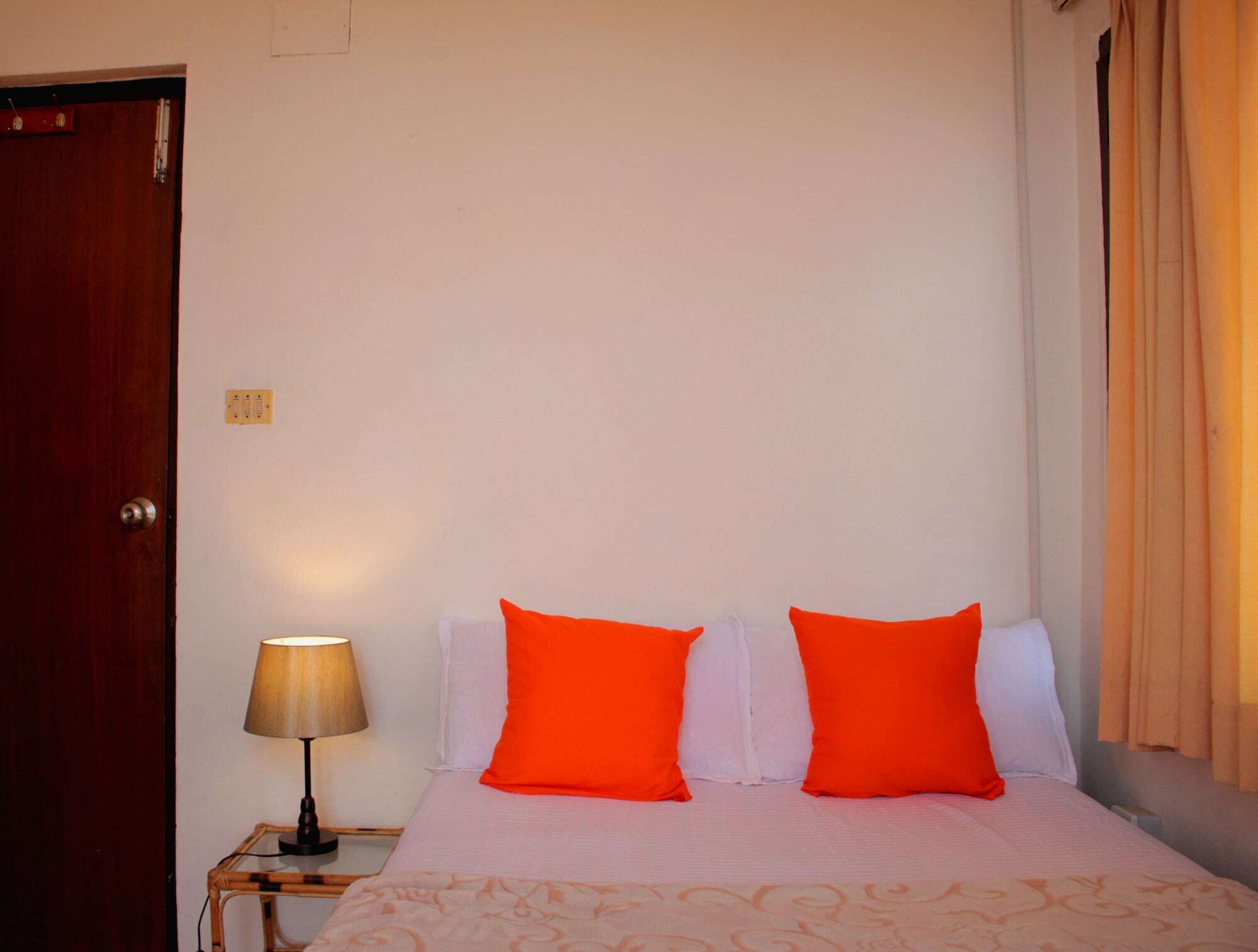 Ojas Wellness B&B ラリトプル エクステリア 写真